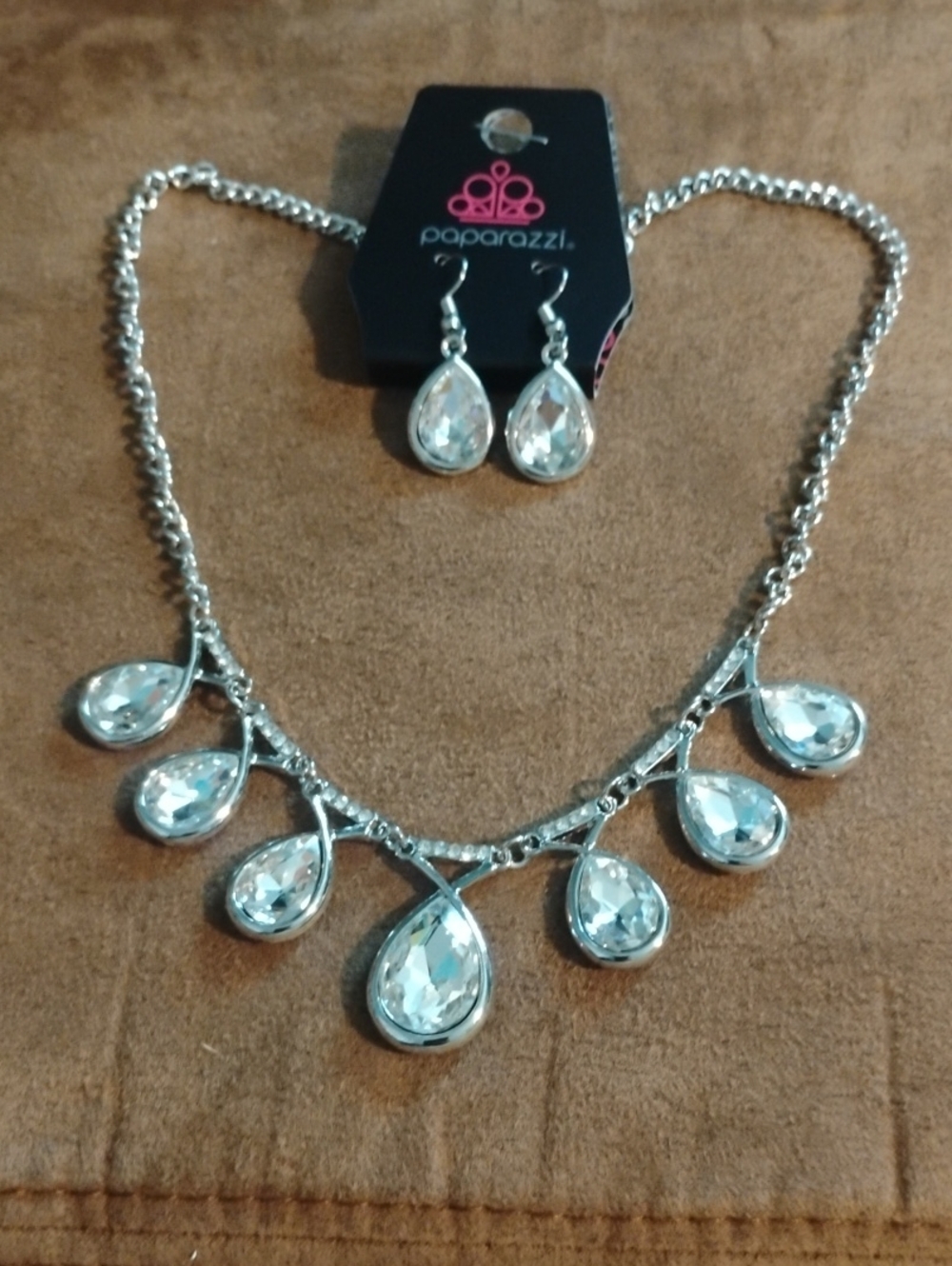 paparazzi Silver Clear Teardrop Crystal Necklace and Earrings Set